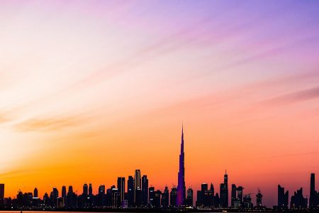 Dubai’ye En Uygun Fiyatlı Uçak Bileti: Hangi Havalimanına Gitmeli?